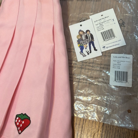 Like New 🔥Lola + the Boys Pink Pleated Strawberry Tennis Skirt 5/6Y - Picture 7 of 8